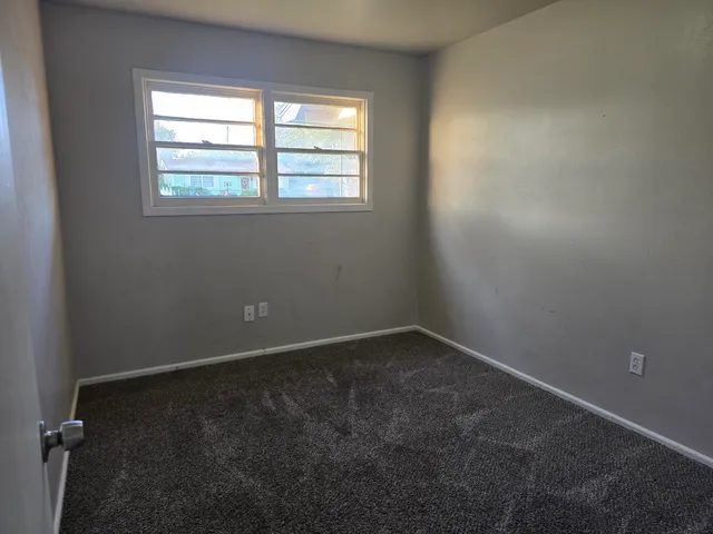 $950 | 2415 East 30th Street, Lubbock, TX 79404