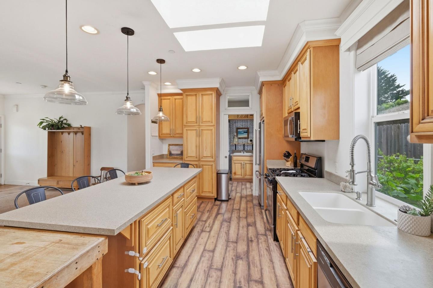 68 Mountain View Road Watsonville, CA 95076 - Photo 12 of 43 Gallery Image 12