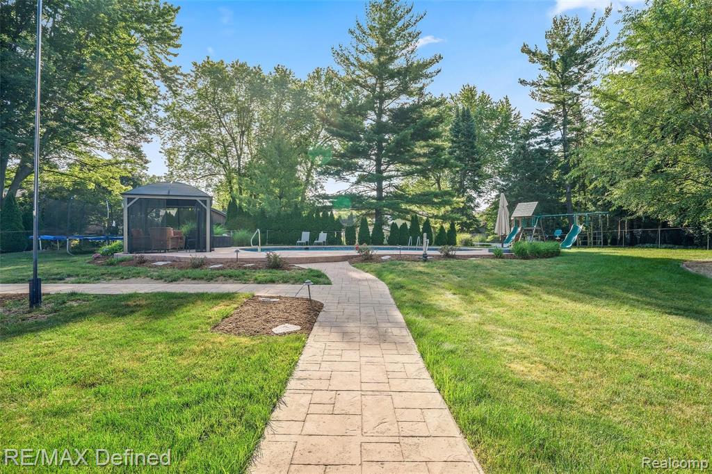 840 Cobblestone Drive Rochester Hills, MI 48309 - Photo 42 of 50