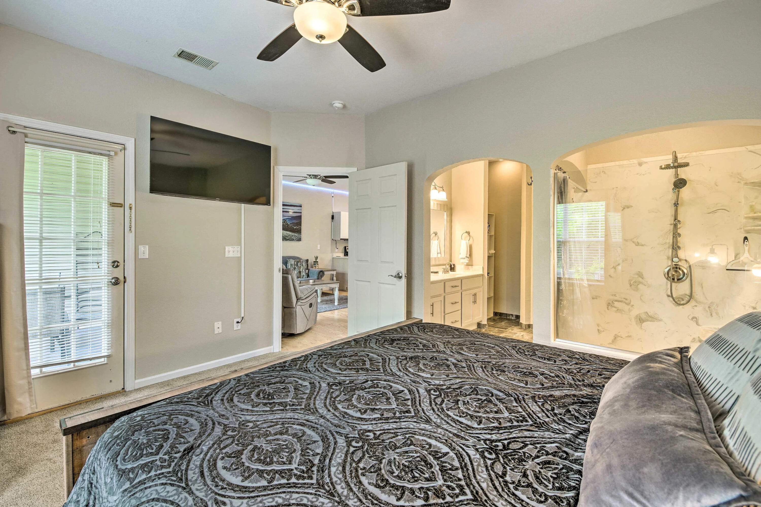 813 Holiday Ridge, Unit H2 Branson, MO 65616 - Photo 21 of 32 a0F4P00000PPYjGUAX