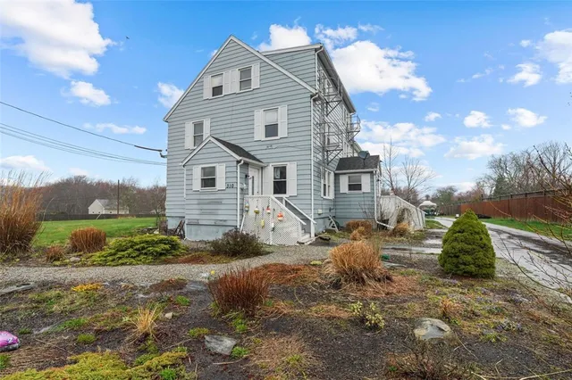 $2,250 | 310 Old Mill Lane, Unit 1, Portsmouth, RI 02871