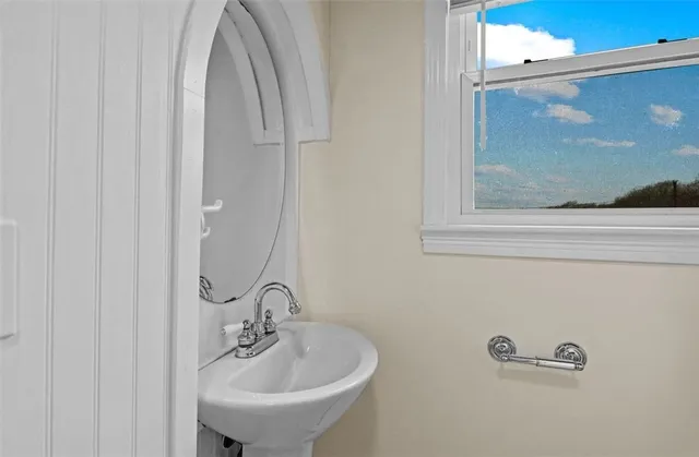 $2,250 | 310 Old Mill Lane, Unit 1, Portsmouth, RI 02871