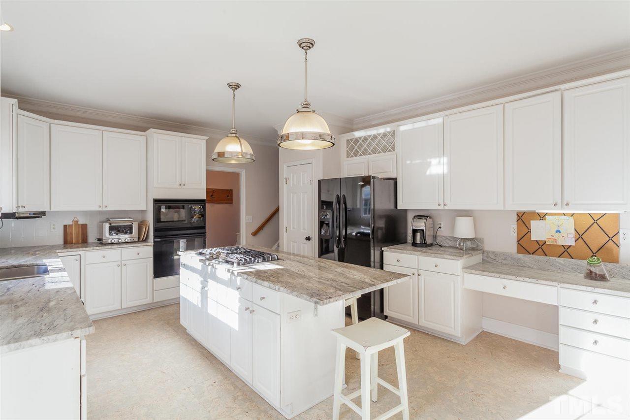2112 Katesbridge Lane Raleigh, NC 27614 - Photo 11 of 25 Gallery Image 11