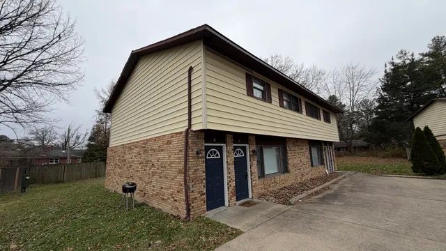 $359,900 | 390 North Beadle Drive, Carbondale, IL 62901