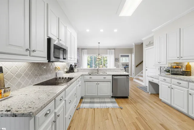 $715,000 | 350 Royal Burgess Drive, Campobello, SC 29322