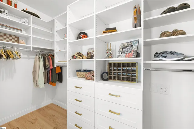 $695,000 | 350 Royal Burgess Drive, Campobello, SC 29322