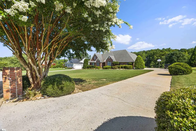 $715,000 | 350 Royal Burgess Drive, Campobello, SC 29322