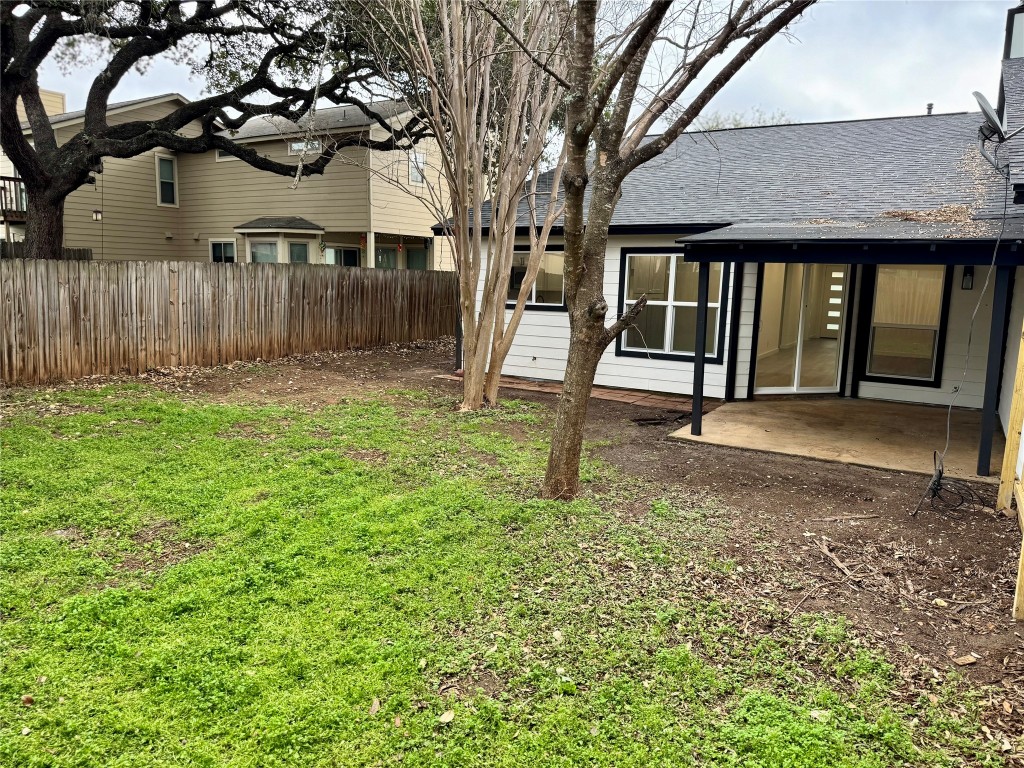 5013 Cana Cove, Unit B Austin, TX 78749 - Photo 24 of 25 a backyard of a house with lots of green space