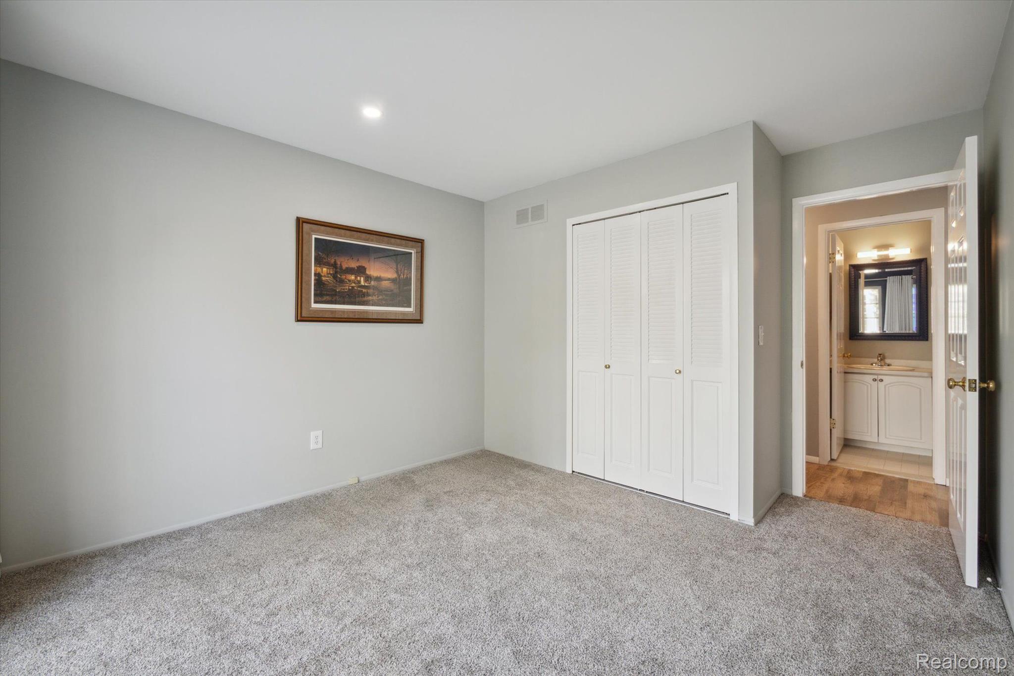 1499 Carriage Lane Rochester, MI 48306 - Photo 13 of 16 Bedroom 2