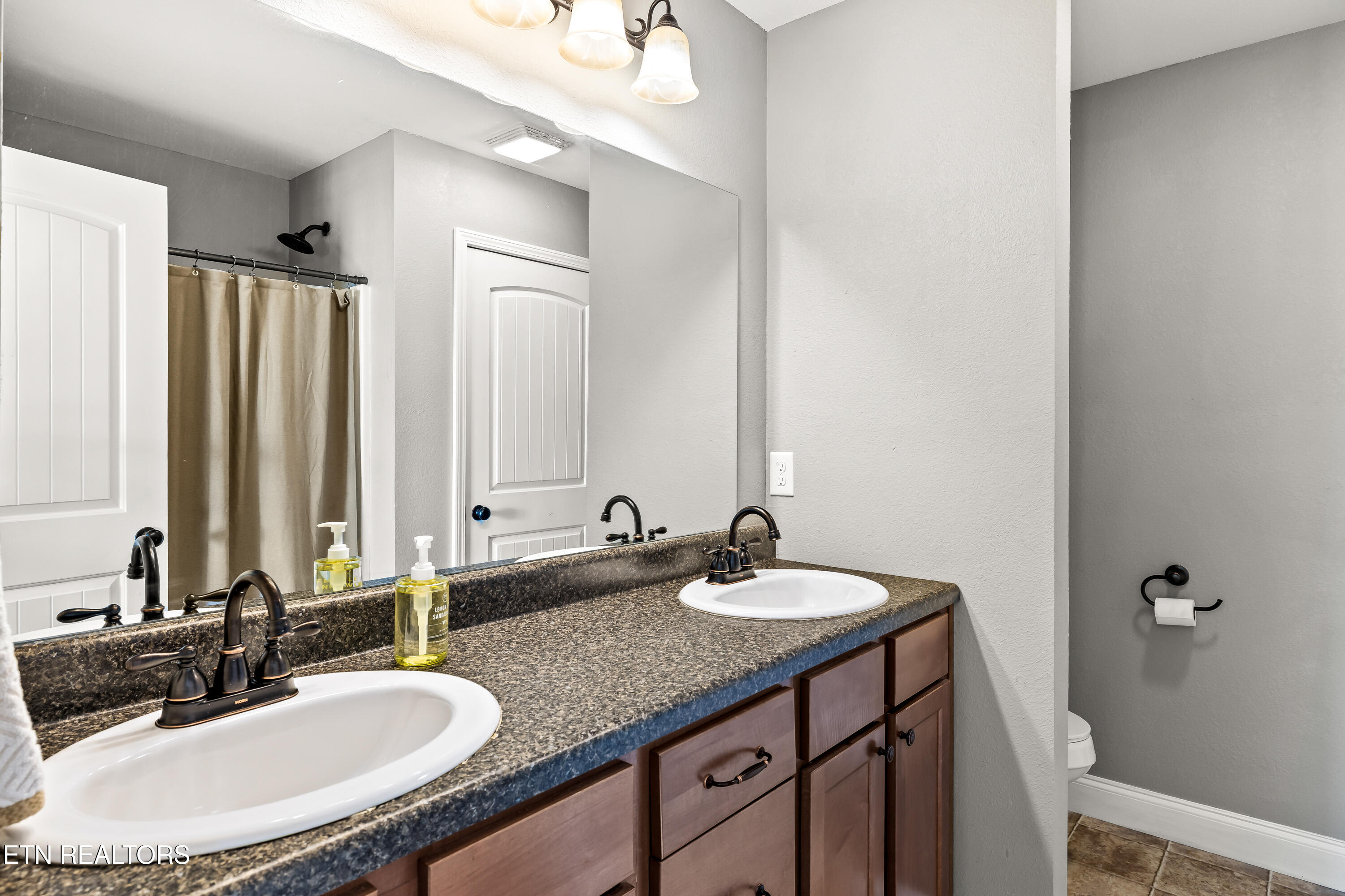 215 Rye Drive Maryville, TN 37801 - Photo 30 of 32 215RyeDr-28