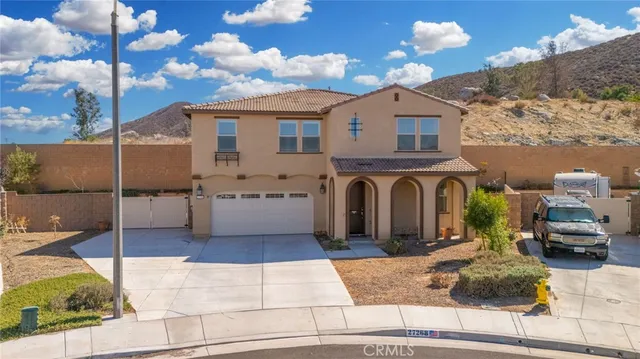 a view of a house with a outdoor space