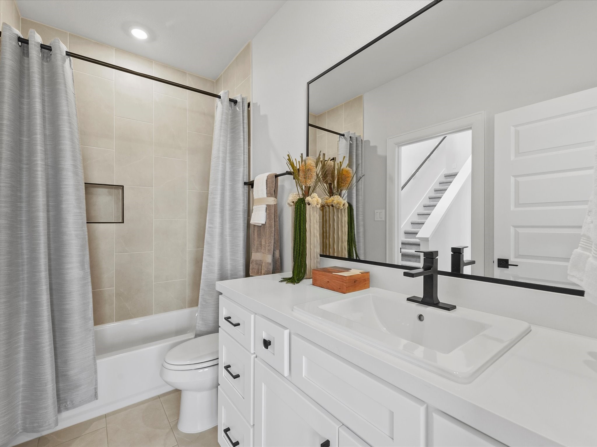 9216 Washington Heights Street Houston, TX 77063 - Photo 31 of 44