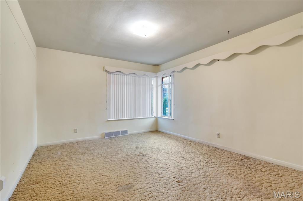 5935 Highfield Road St. Louis, MO 63109 - Photo 12 of 36