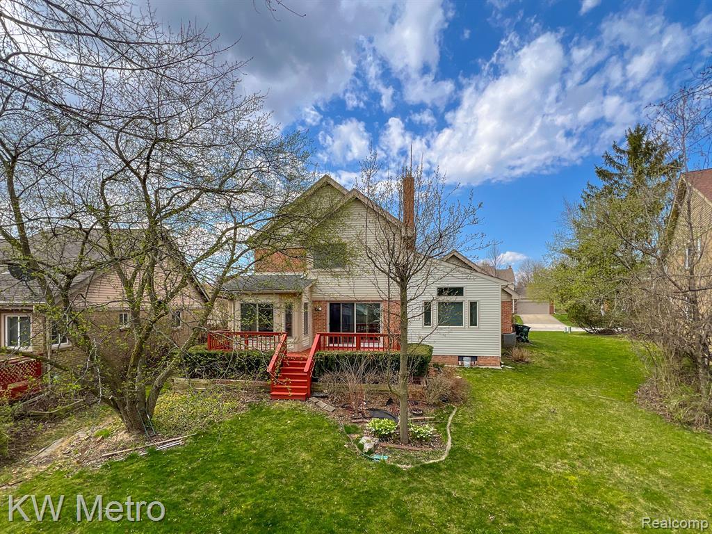 1677 Hillside Lane Rochester Hills, MI 48307 - Photo 3 of 11