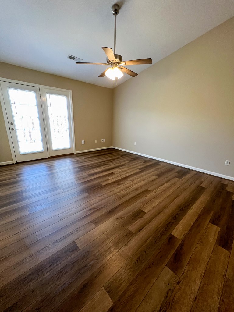 127 Rhett Court Greenwood, SC 29649 - Photo 6 of 18 Gallery Image 6