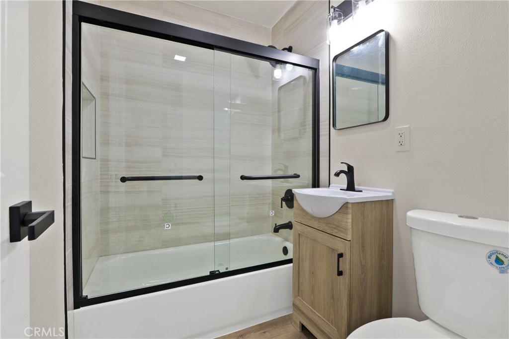 8806 Stamps Road Downey, CA 90240 - Photo 13 of 15