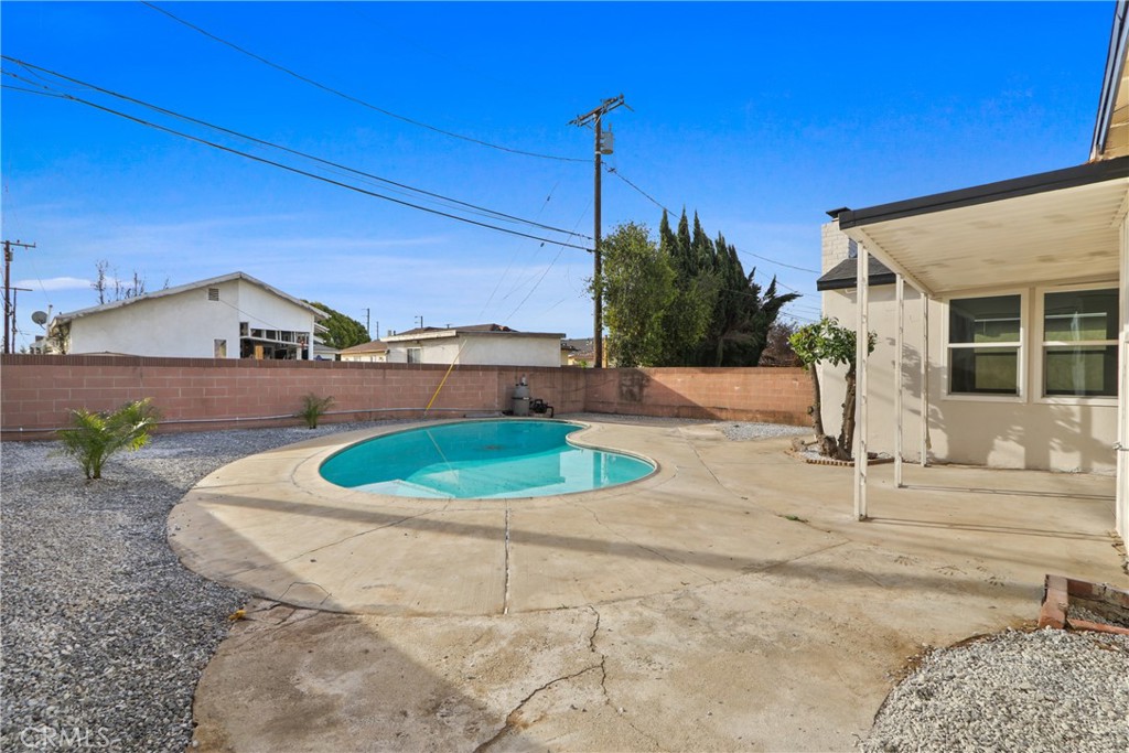 8806 Stamps Road Downey, CA 90240 - Photo 14 of 15