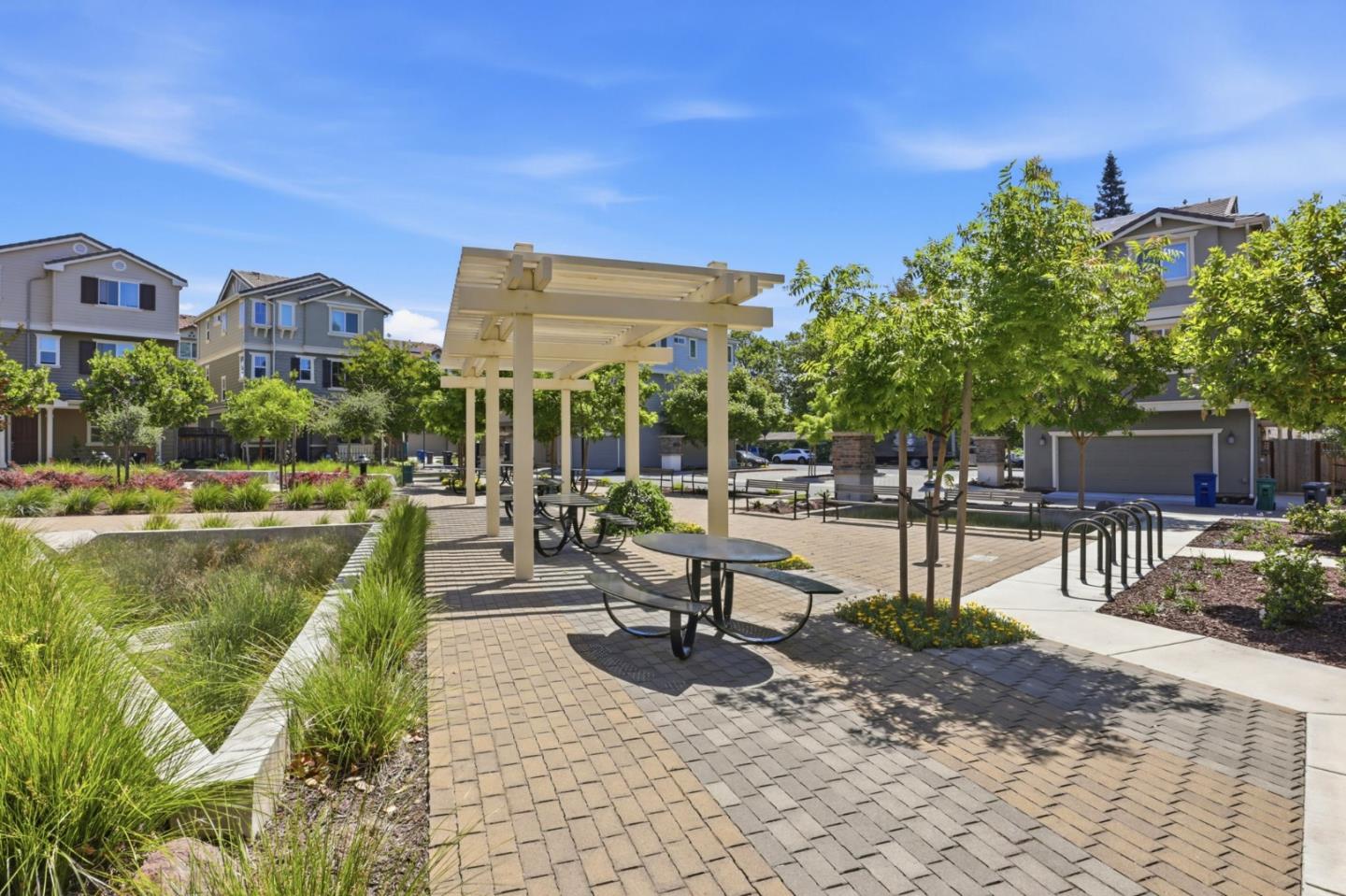 2220 Rosenblatt Street Hayward, CA 94544 - Photo 36 of 46