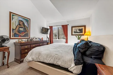 $2,750,000 | 552 Walnut Street, San Carlos, CA 94070
