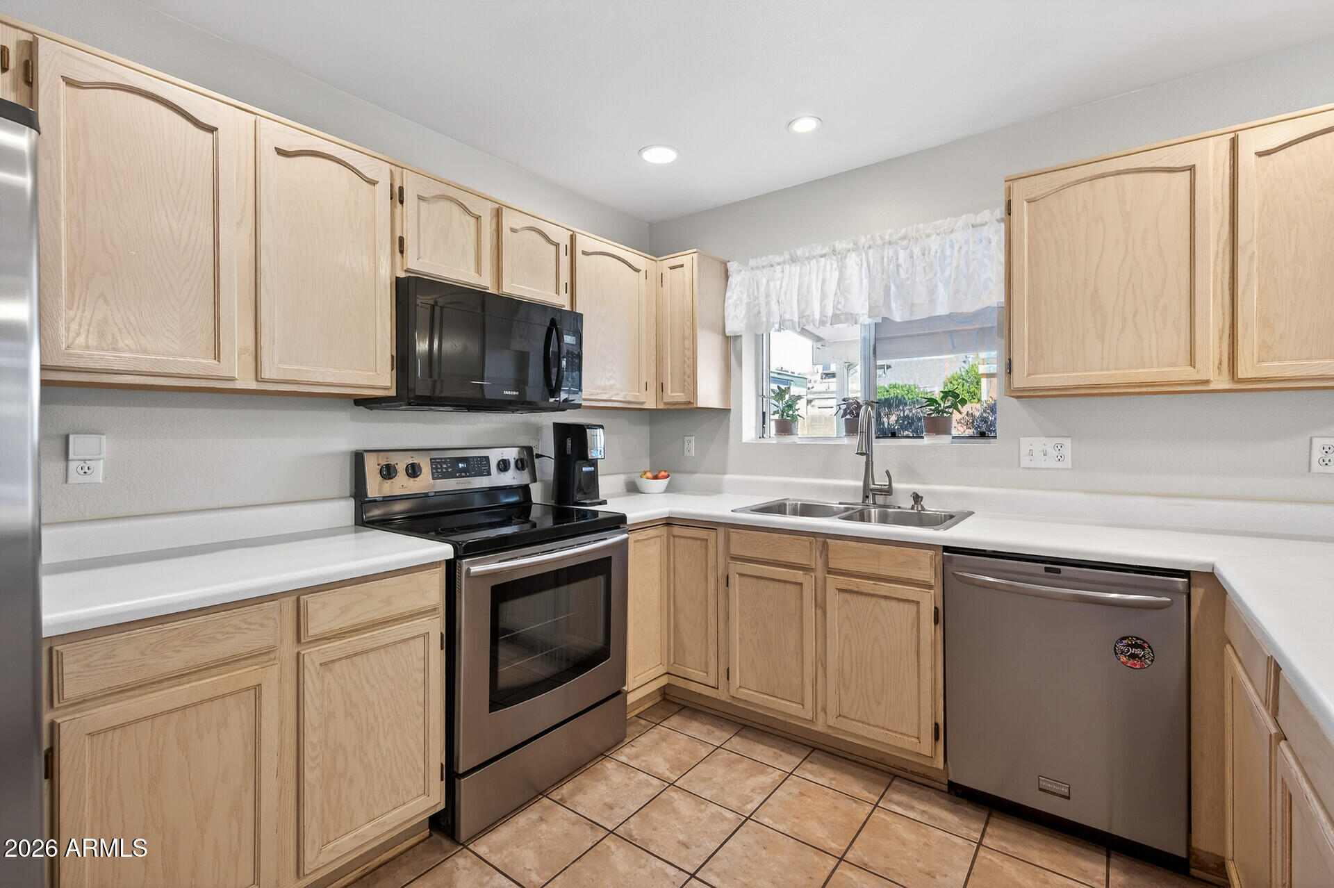 9502 East Flanders Road Mesa, AZ 85207 - Photo 11 of 47 Kitchen
