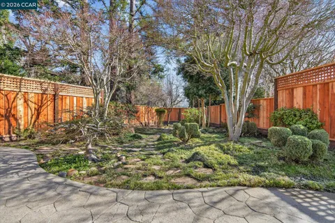 $2,350,000 | 187 Cypress Point Way, Moraga, CA 94556