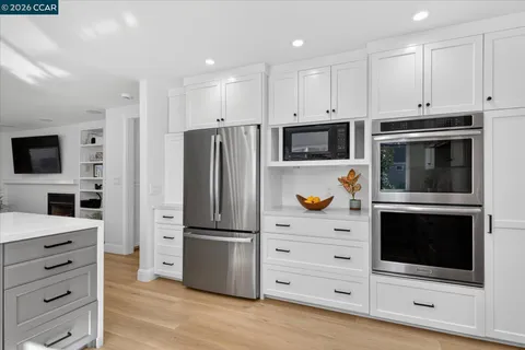 $2,350,000 | 187 Cypress Point Way, Moraga, CA 94556