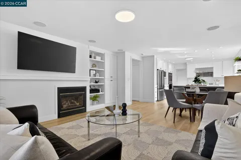 $2,350,000 | 187 Cypress Point Way, Moraga, CA 94556