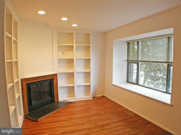 1179 Heyward Road, Unit 44 Chesterbrook, PA 19087 - Photo 2 of 6 Den