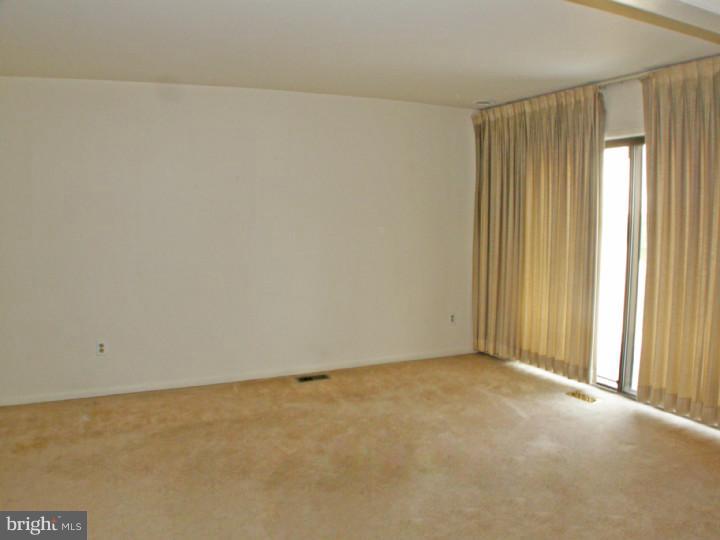 1179 Heyward Road, Unit 44 Chesterbrook, PA 19087 - Photo 4 of 6 Living Room