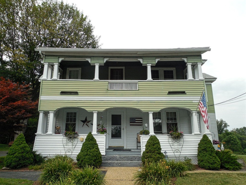 39 Crescent Street Ware, MA 01082 - Photo 1 of 26 Gallery Image 1