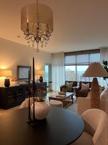 $250,000 | 1550 East Royall Place, Unit 505, Milwaukee, WI 53202