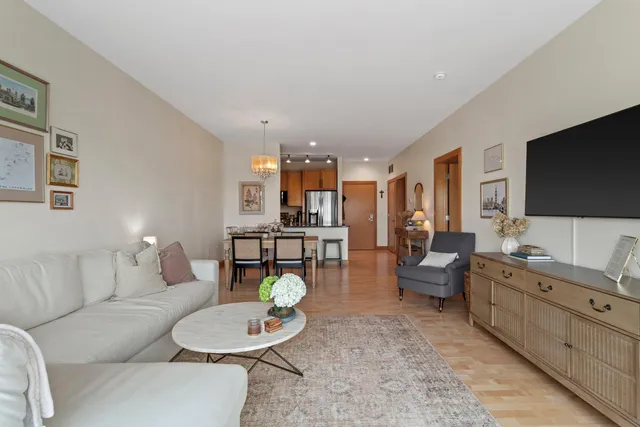 $250,000 | 1550 East Royall Place, Unit 505, Milwaukee, WI 53202