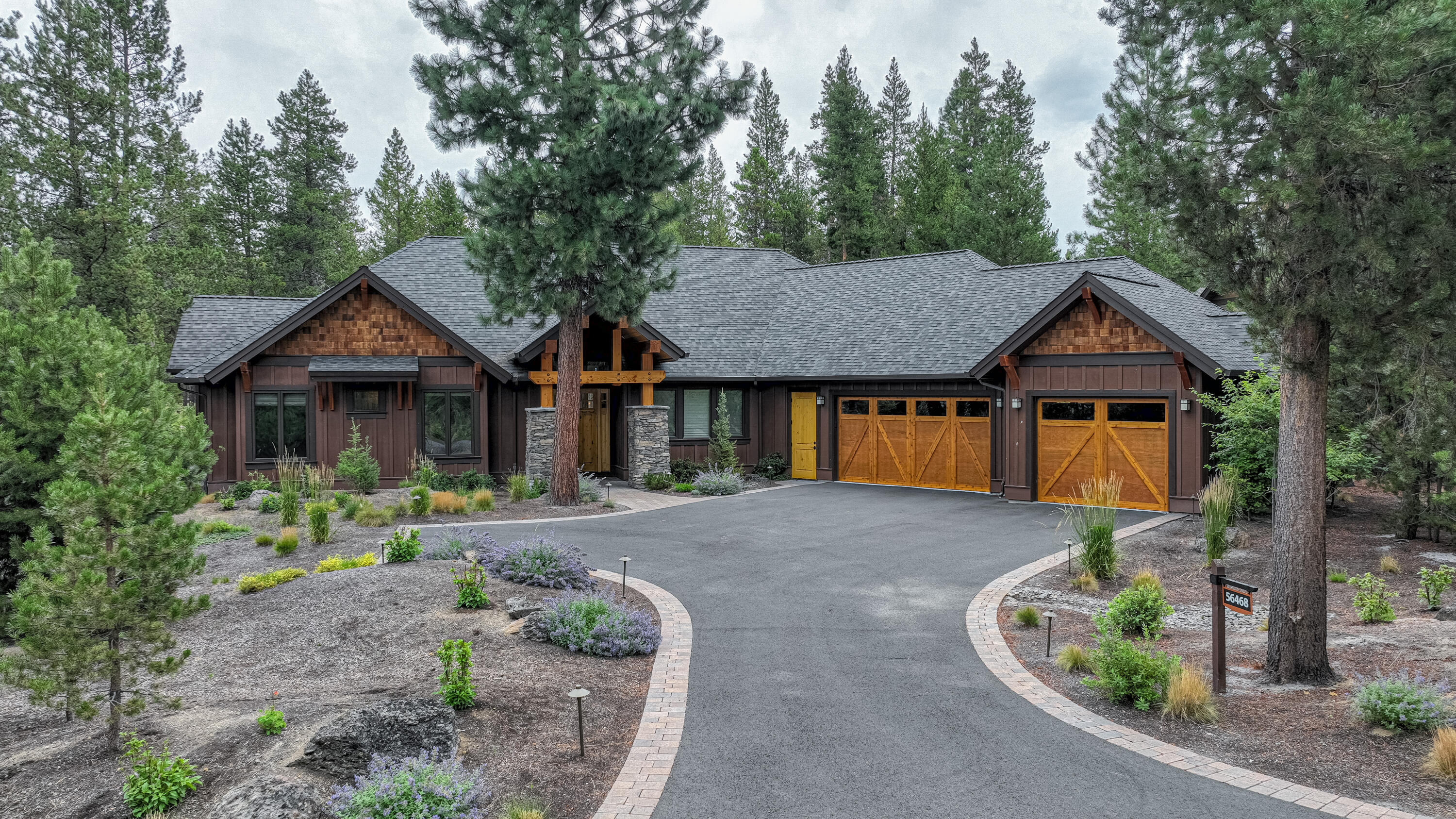56468 Sunstone Loop Bend, OR 97707 - Photo 2 of 49 DJI_0103