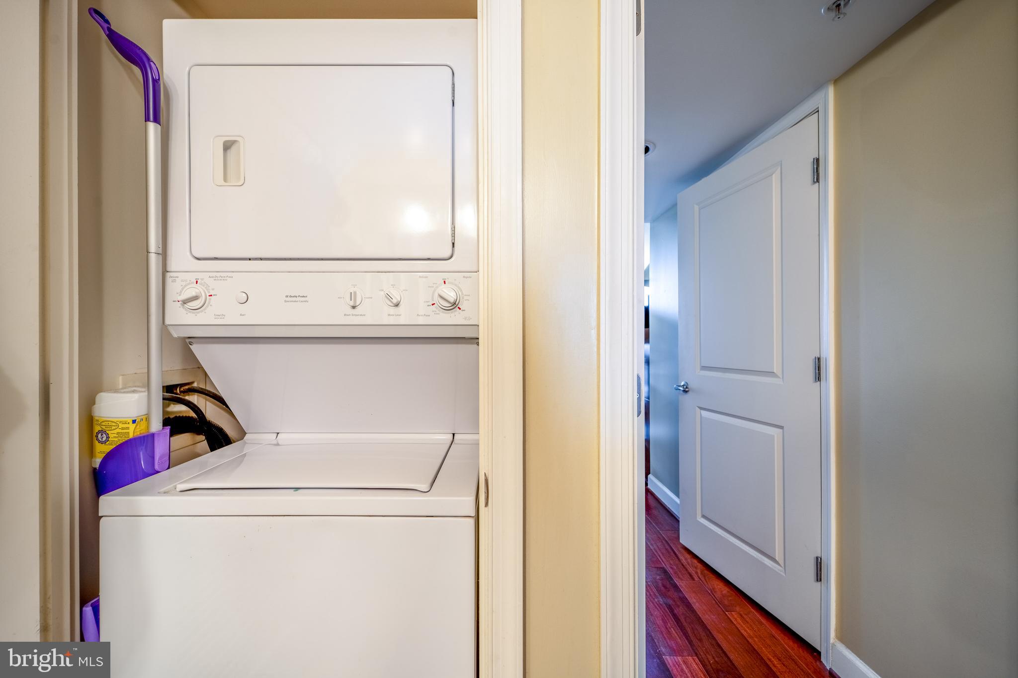 11800 Sunset Hills Road, Unit 925 Reston, VA 20190 - Photo 27 of 49 a utility room with dryer and washer