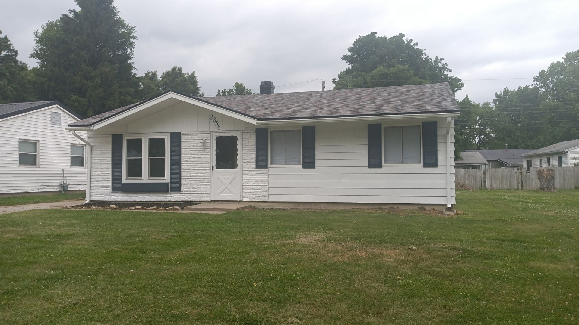 2856 East Cardinal Drive Decatur, IL 62526 - Photo 1 of 10