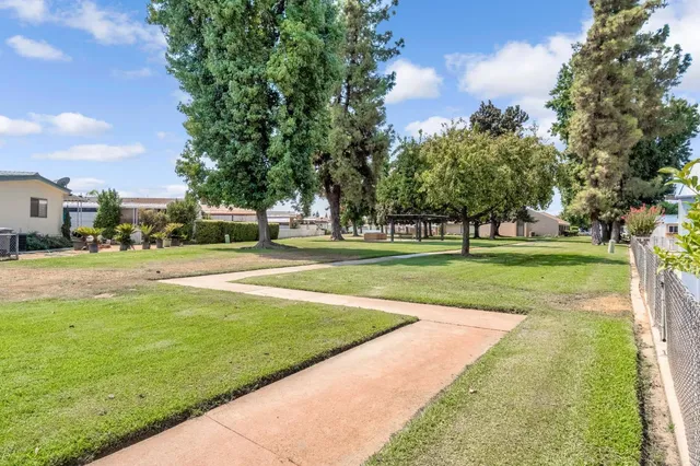 $165,000 | 371 Bethel Avenue, Unit 62, Sanger, CA 93657