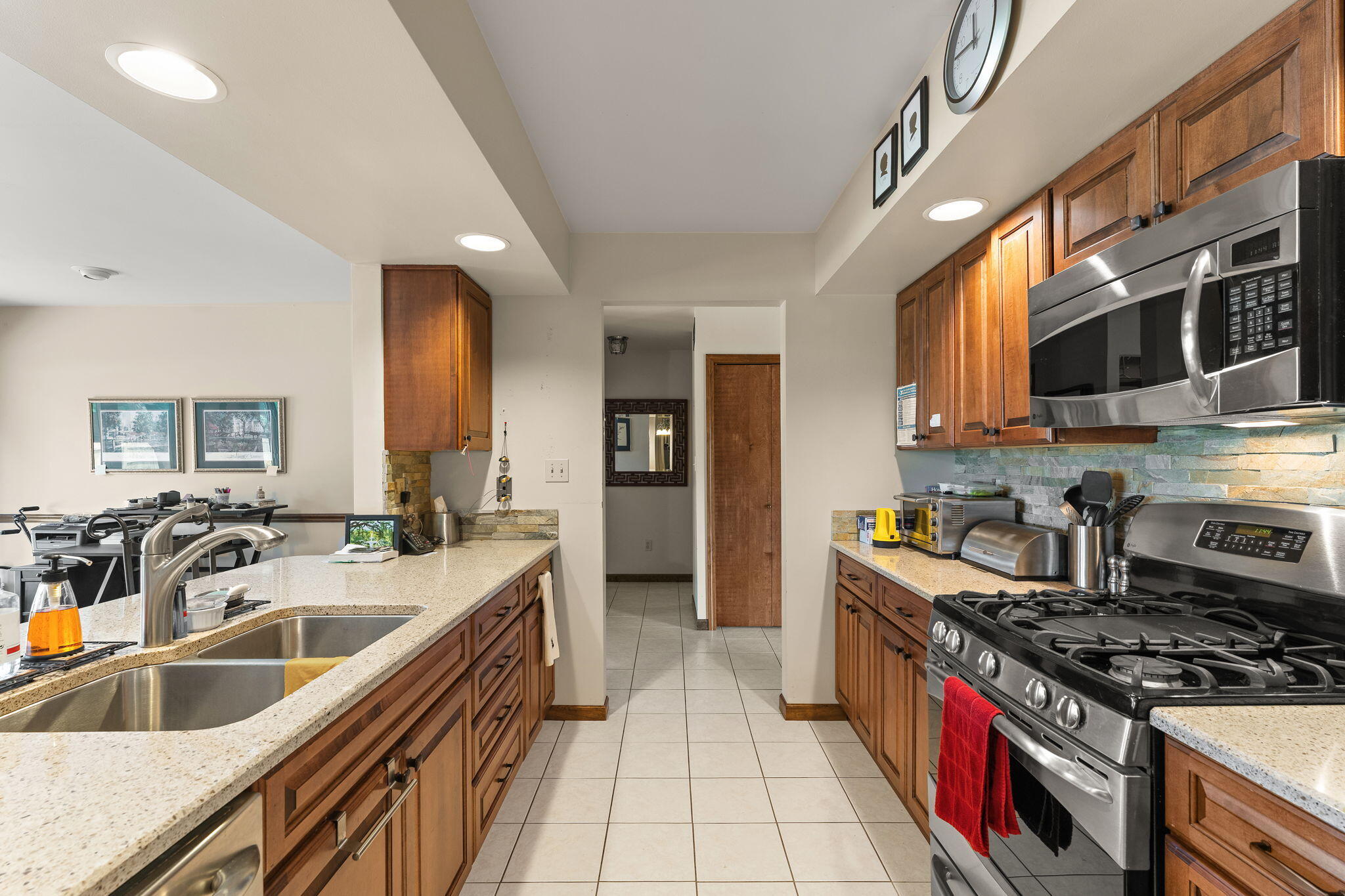 236 Grace Court Crown Point, IN 46307 - Photo 12 of 30 2048x1365