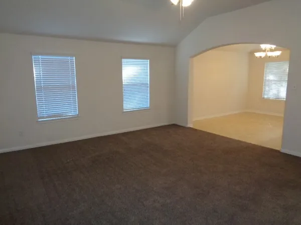 $1,695 | 12079 La Salle Oaks, Conroe, TX 77304