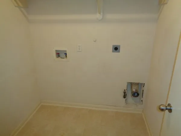 $1,695 | 12079 La Salle Oaks, Conroe, TX 77304