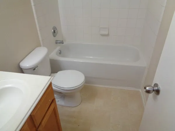 $1,695 | 12079 La Salle Oaks, Conroe, TX 77304