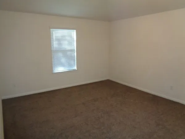 $1,695 | 12079 La Salle Oaks, Conroe, TX 77304