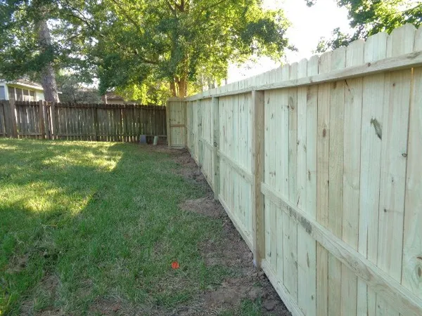 $1,695 | 12079 La Salle Oaks, Conroe, TX 77304