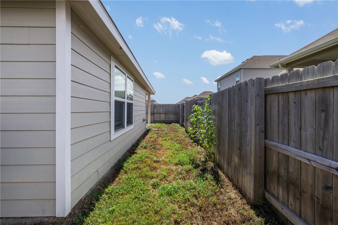 994 Rice Drive Bryan, TX 77803 - Photo 7 of 23 Gallery Image 7