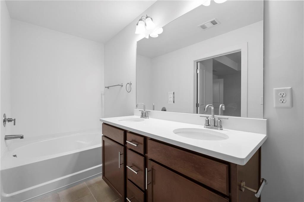 6418 Shalks Crossing Lithonia, GA 30058 - Photo 13 of 22