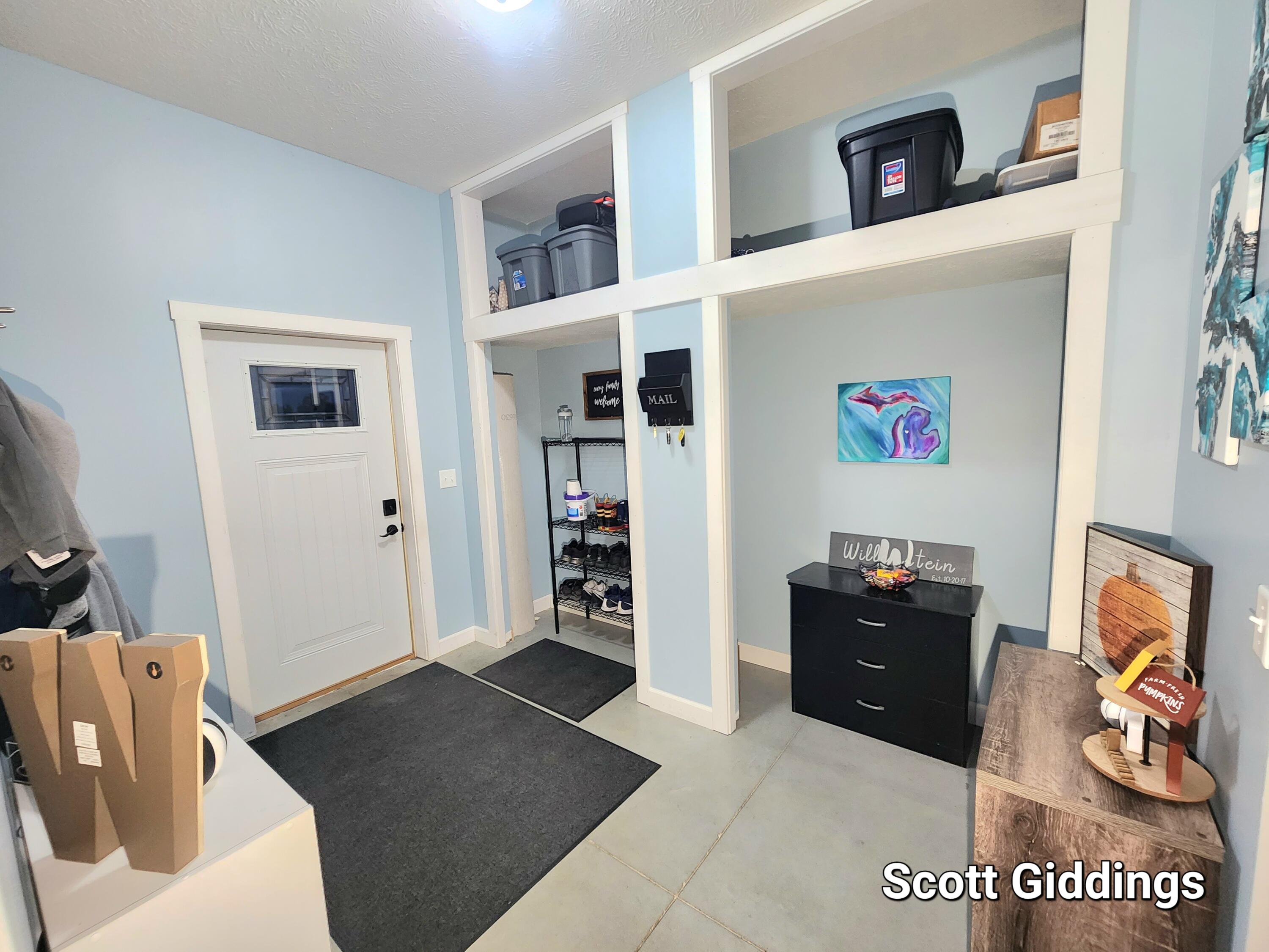 9322 Musson Road Six Lakes, MI 48886 - Photo 8 of 34 20221113_173424