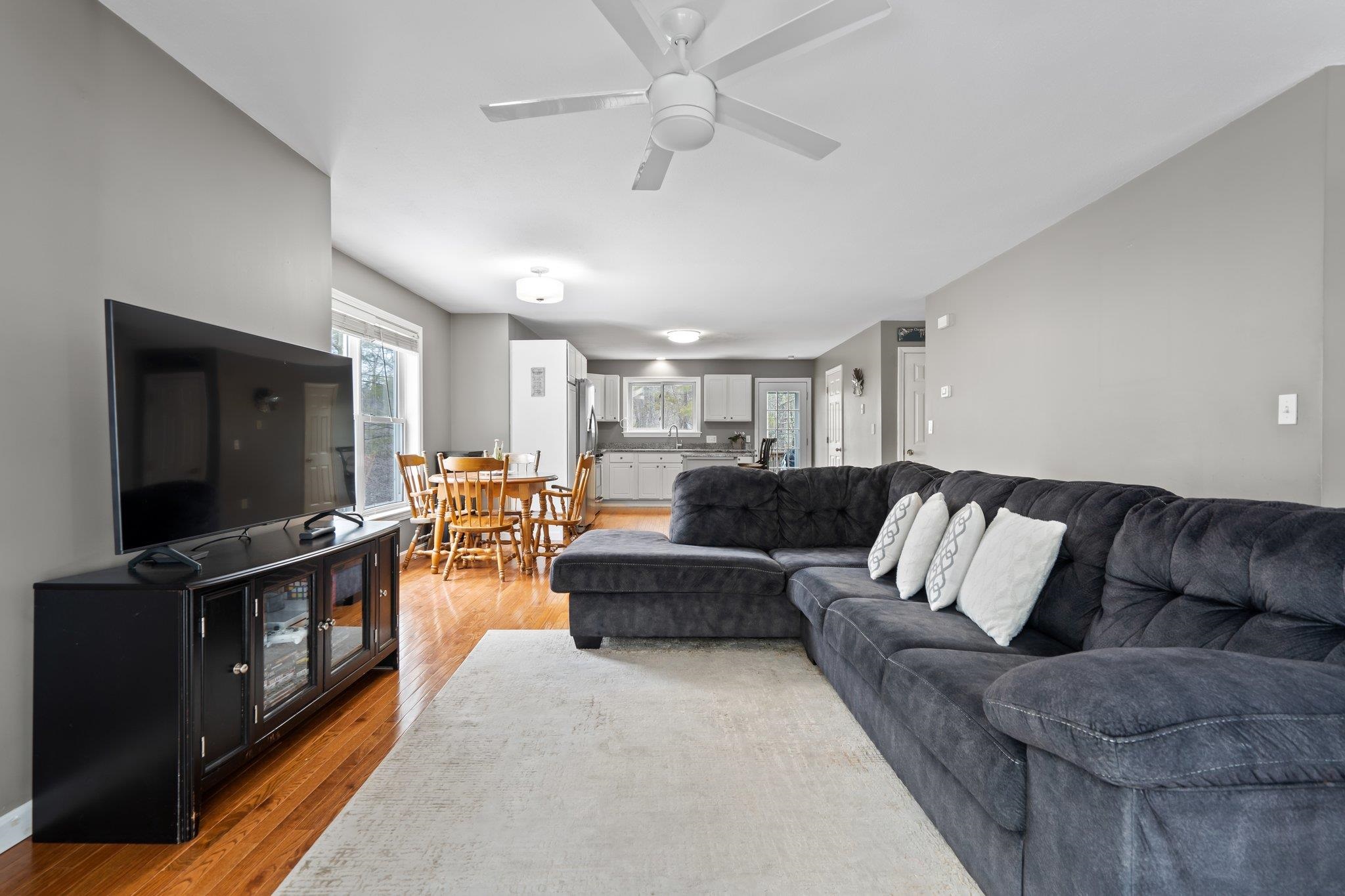 23 Chandler Lane Epping, NH 03042 - Photo 7 of 35