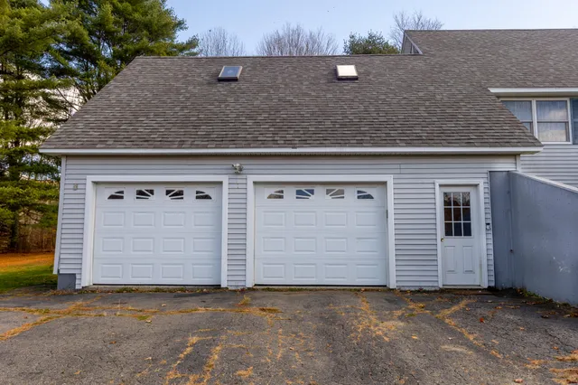 $389,000 | 18 South Road, China, ME 04358