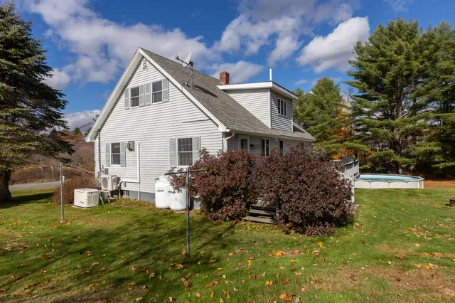 $389,000 | 18 South Road, China, ME 04358