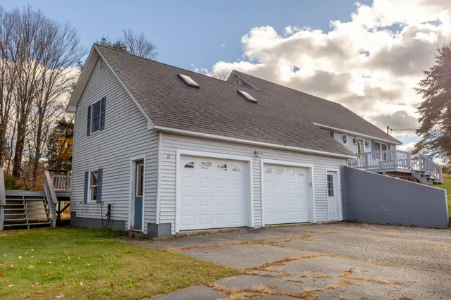 $389,000 | 18 South Road, China, ME 04358