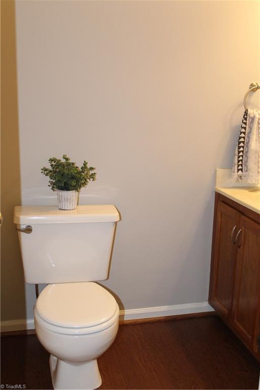 5902 High View Road Greensboro, NC 27410 - Photo 12 of 30 Downstairs half bath